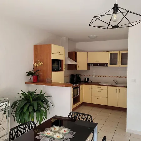 Appartement Au Calme Vannes Exterior foto